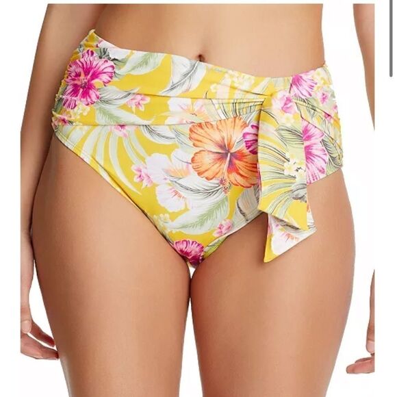 Bleu by Rod Beattie Paradiso High Waist
Draped Tie Bikini Bottoms Canary
Gold 14 - Picture 3 of 13